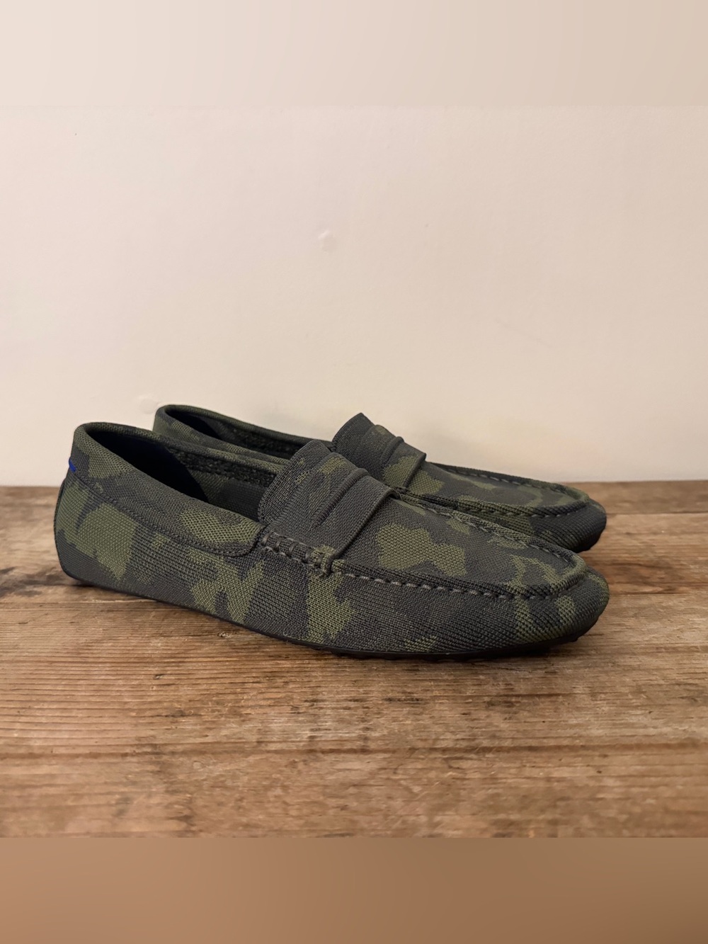 Rothys 10.5 Mens The Daily Driver Moc Moccasin Green Camo